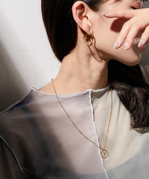 ear PAPILLONNER(イアパピヨネ)の「金属アレルギー対応 ステンレスモチーフフープピアス(ピアス(両耳用)・レディース・ゴールド系その他/ゴールド/シルバー/シルバー系その他・FREE)」の8枚目の写真