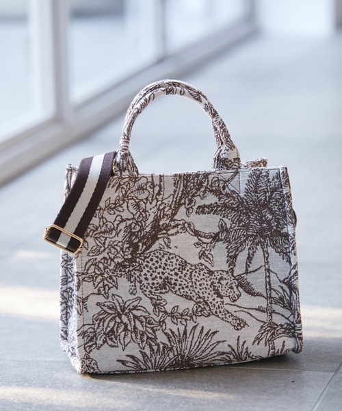 VIS（ビス）の「【2WAY】ジャングル柄ミニトートバッグ（トートバッグ・レディース・ベージュ/ダークブラウン/ブラック/ホワイト系その他7・FREE）」の3枚目の写真