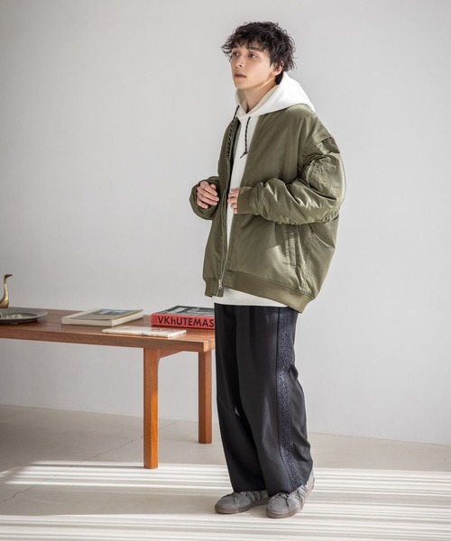 RAGEBLUE（レイジブルー）の「マルチウェイビッグMA-1（MA-1・メンズ・カーキ/ブラック・MEDIUM/LARGE）」の6枚目の写真