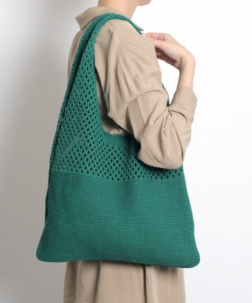 MAISON mou（メゾンムー）の「【recomend selection/セレクト】ニット仕立トライアングルバッグ（トートバッグ・レディース・イエロー/ブルー/ブラック/グリーン/ホワイト/ベージュ/グレー/ダークグリーン/ライトブラウン/ライトブルー/ライトイエロー/ライトグレー/ライトグリーン/ライトパープル・FREE）」の8枚目の写真