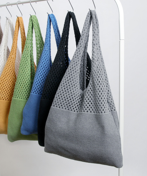 MAISON mou（メゾンムー）の「【recomend selection/セレクト】ニット仕立トライアングルバッグ（トートバッグ・レディース・イエロー/ブルー/ブラック/グリーン/ホワイト/ベージュ/グレー/ダークグリーン/ライトブラウン/ライトブルー/ライトイエロー/ライトグレー/ライトグリーン/ライトパープル・FREE）」の19枚目の写真