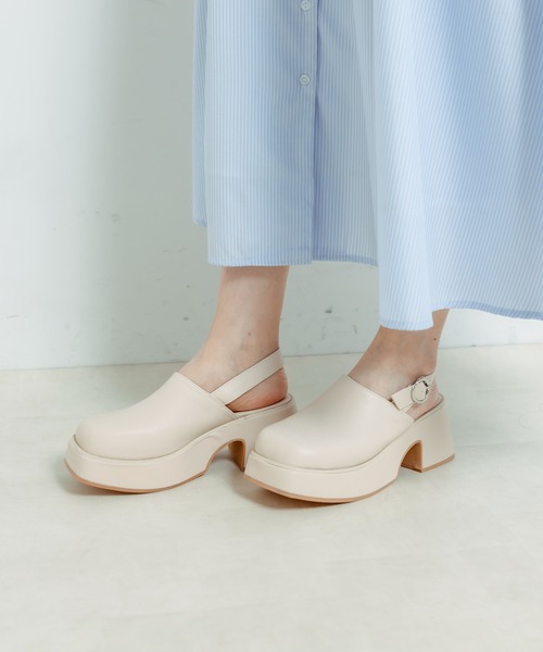 OLIVE des OLIVE（オリーブデオリーブ）の「バックベルト付きサボ（サンダル・レディース・アイボリー/イエロー/ブラック・SMALL/MEDIUM/LARGE）」の6枚目の写真