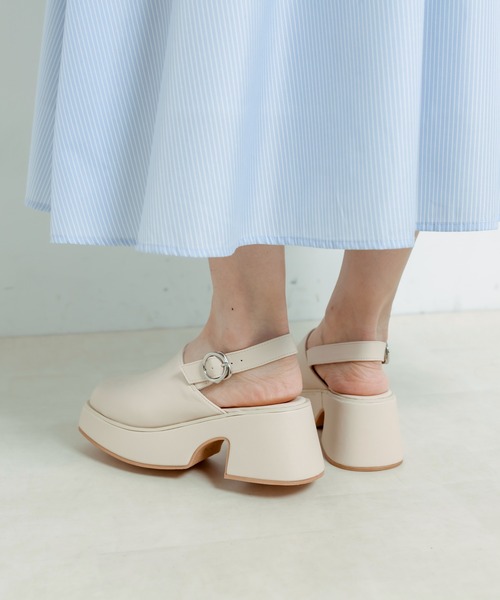 OLIVE des OLIVE（オリーブデオリーブ）の「バックベルト付きサボ（サンダル・レディース・アイボリー/イエロー/ブラック・SMALL/MEDIUM/LARGE）」の7枚目の写真