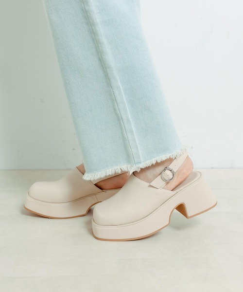 OLIVE des OLIVE（オリーブデオリーブ）の「バックベルト付きサボ（サンダル・レディース・アイボリー/イエロー/ブラック・SMALL/MEDIUM/LARGE）」の9枚目の写真