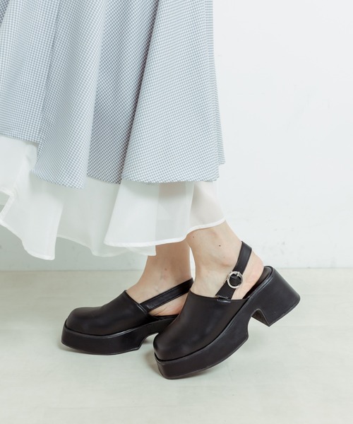 OLIVE des OLIVE（オリーブデオリーブ）の「バックベルト付きサボ（サンダル・レディース・アイボリー/イエロー/ブラック・SMALL/MEDIUM/LARGE）」の12枚目の写真