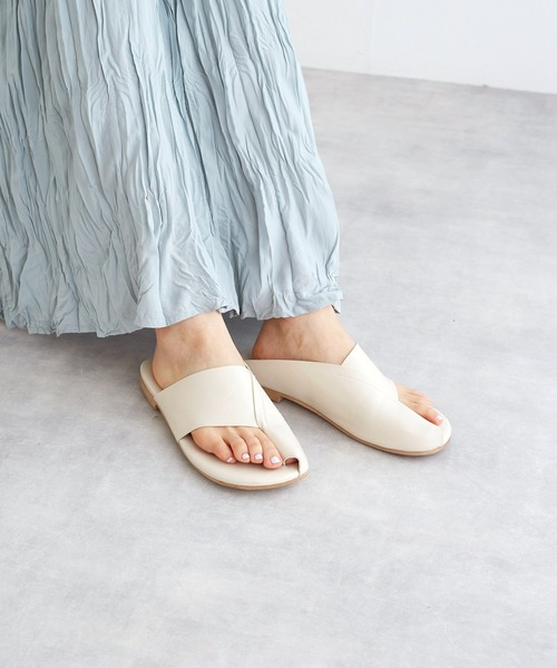 w closet(ダブルクローゼット)の「【Alley】フラットミュール(サンダル・レディース・アイボリー/ブラック/ブルー/モカ・M/L)」の14枚目の写真