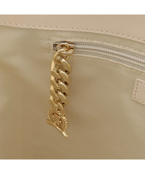 TOMMY HILFIGER（トミーヒルフィガー）の「カジュアルレザーソフトバケットバッグ（ハンドバッグ・レディース・マルチ・FREE）」の6枚目の写真