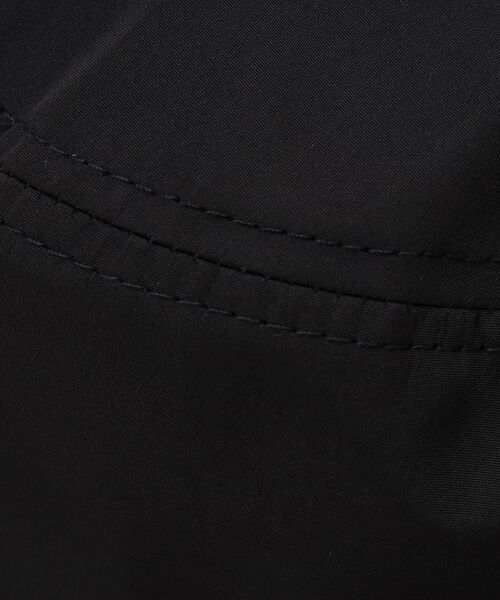 INDIVI（インディヴィ）の「◆2WAYマットサテンバケットハット（ハット・レディース・ブラック/ライトベージュ・00）」の14枚目の写真