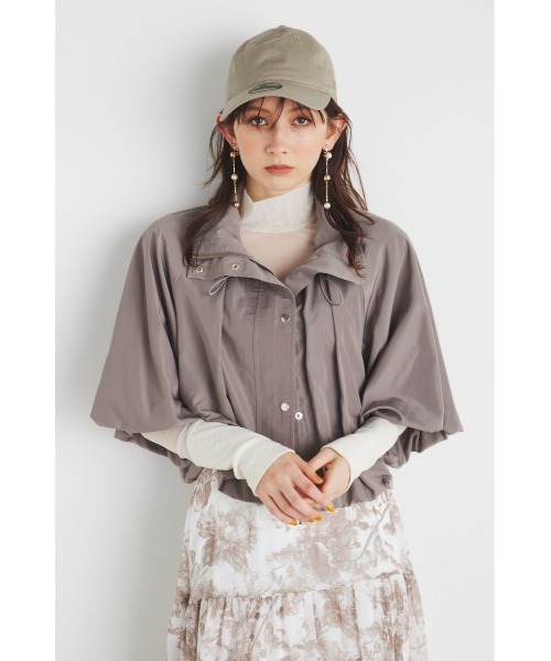 rienda（リエンダ）の「ドローストリングネックバルーンブルゾン（ブルゾン・レディース・ブラック/アイボリー/ライトブラウン・FREE）」の10枚目の写真