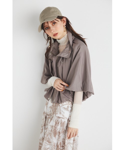 rienda（リエンダ）の「ドローストリングネックバルーンブルゾン（ブルゾン・レディース・ブラック/アイボリー/ライトブラウン・FREE）」の5枚目の写真