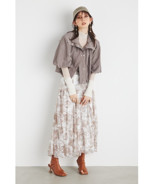 rienda（リエンダ）の「ドローストリングネックバルーンブルゾン（ブルゾン・レディース・ブラック/アイボリー/ライトブラウン・FREE）」の7枚目の写真