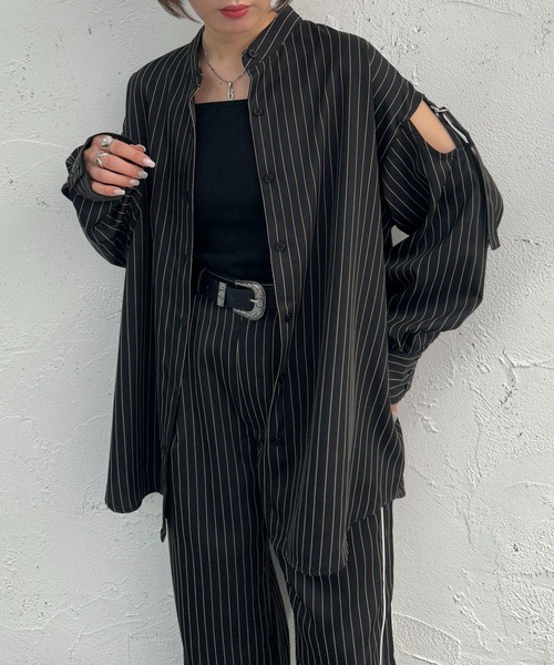 apres jour mignon(アプレジュールミニョン)の「ストライプカッティングシャツ【SETUP着用可能】【ZOZOTOWN限定アイテム】(シャツ/ブラウス・レディース・ネイビー/チャコールグレー/ブラック・フリー/X-LARGE)」の4枚目の写真