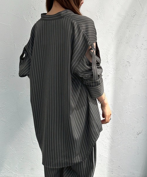 apres jour mignon(アプレジュールミニョン)の「ストライプカッティングシャツ【SETUP着用可能】【ZOZOTOWN限定アイテム】(シャツ/ブラウス・レディース・ネイビー/チャコールグレー/ブラック・フリー/X-LARGE)」の14枚目の写真