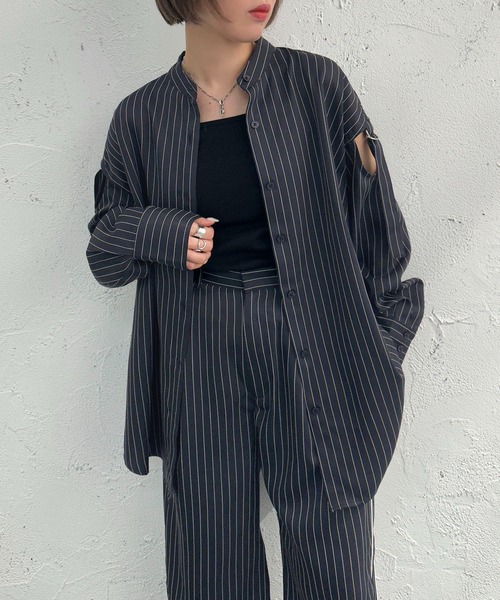 apres jour mignon(アプレジュールミニョン)の「ストライプカッティングシャツ【SETUP着用可能】【ZOZOTOWN限定アイテム】(シャツ/ブラウス・レディース・ネイビー/チャコールグレー/ブラック・フリー/X-LARGE)」の19枚目の写真