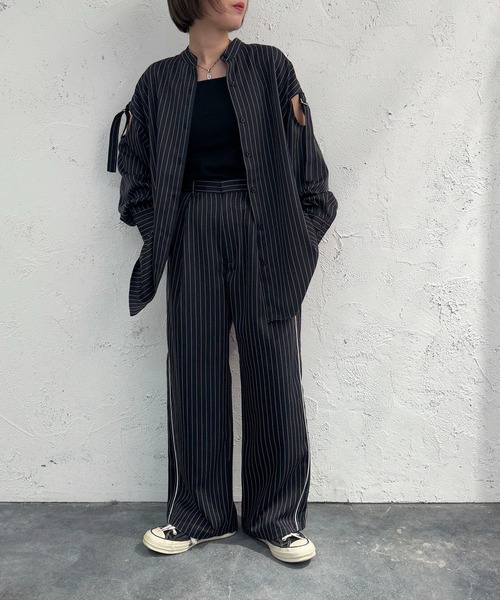 apres jour mignon(アプレジュールミニョン)の「ストライプカッティングシャツ【SETUP着用可能】【ZOZOTOWN限定アイテム】(シャツ/ブラウス・レディース・ネイビー/チャコールグレー/ブラック・フリー/X-LARGE)」の20枚目の写真