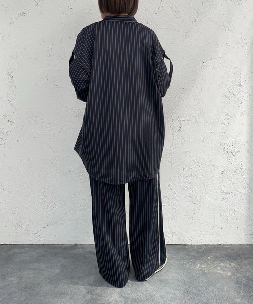 apres jour mignon(アプレジュールミニョン)の「ストライプカッティングシャツ【SETUP着用可能】【ZOZOTOWN限定アイテム】(シャツ/ブラウス・レディース・ネイビー/チャコールグレー/ブラック・フリー/X-LARGE)」の22枚目の写真