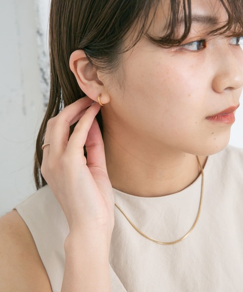 KBF（ケイビーエフ）の「プチフープイヤリング（イヤリング・レディース・ゴールド/シルバー・ONE）」の7枚目の写真