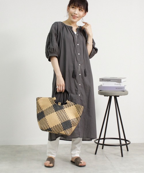 Fizz（フィズ）の「【Fizz/フィズ】　コットンキャンブリック　刺繍ボリューム袖ロングカーディガン（カーディガン/ボレロ・レディース・グレイッシュベージュ/オフホワイト/スミクロ/ダークブルー・M）」の5枚目の写真