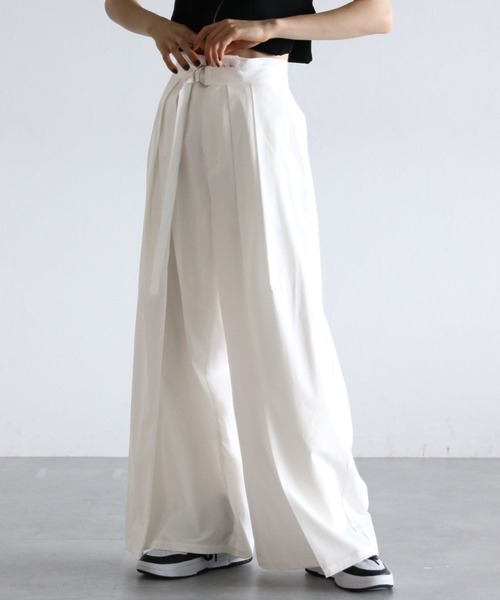 PAGEBOY(ページボーイ)の「ウエストデザインワイドパンツ(その他パンツ・レディース・ブラック/ブラウン/オフホワイト・FREE)」の15枚目の写真