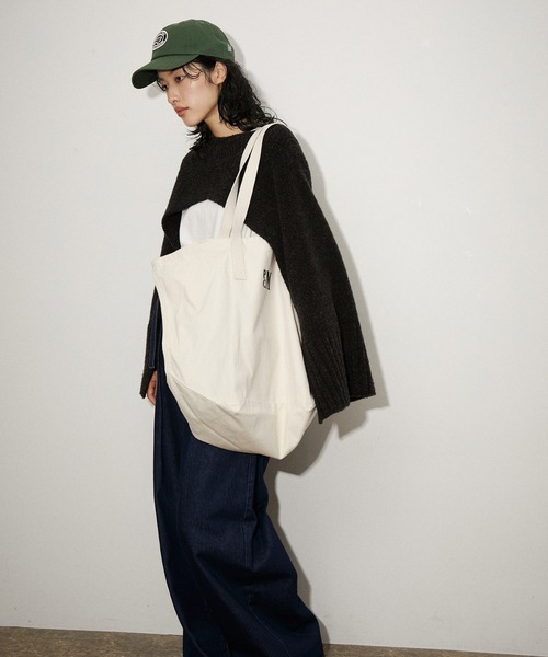 PARROTT CANVAS（パロットキャンバス）の「【PARROTT CANVAS】N.C. OVAL LOGO CAP（キャップ・レディース・ブラック/ダークグリーン・FREE）」の15枚目の写真