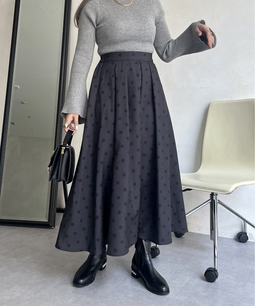 prose verse(プロズヴェール)の「タックフレアスカート(スカート・レディース・ブラック/チャコール/ブラック系その他/アイボリー・MEDIUM)」の12枚目の写真