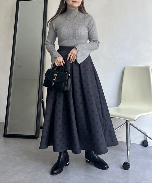 prose verse(プロズヴェール)の「タックフレアスカート(スカート・レディース・ブラック/チャコール/ブラック系その他/アイボリー・MEDIUM)」の15枚目の写真