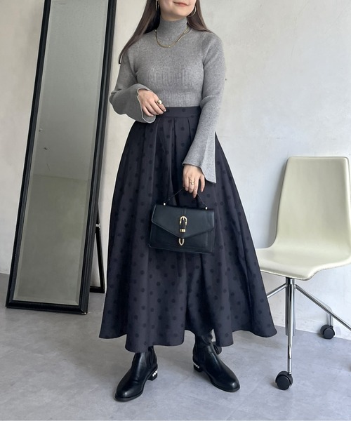 prose verse(プロズヴェール)の「タックフレアスカート(スカート・レディース・ブラック/チャコール/ブラック系その他/アイボリー・MEDIUM)」の16枚目の写真