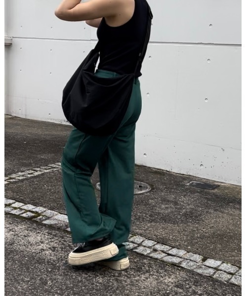 owndaily（オンデイリー）の「ZIPショルダーバッグ（ショルダーバッグ・レディース・ブラック/オレンジ/ホワイト/グリーン・FREE）」の8枚目の写真