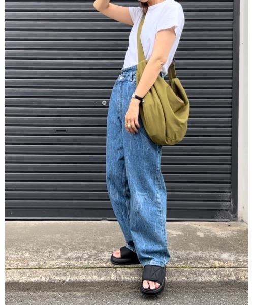 owndaily（オンデイリー）の「ZIPショルダーバッグ（ショルダーバッグ・レディース・ブラック/オレンジ/ホワイト/グリーン・FREE）」の7枚目の写真