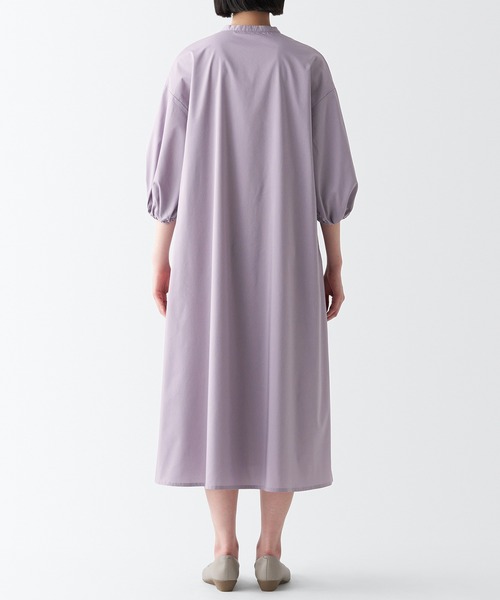 無印良品（ムジルシリョウヒン）の「乾きやすいブロード七分袖ワンピース（ワンピース・レディース・ブラウン系3/ブラック/ライトパープル・XS/L/S/XXL/M/XL）」の13枚目の写真