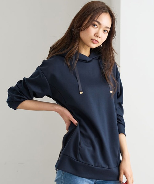 BELLUNA（ベルーナ）の「サイドジップ使いフードパーカー（パーカー・レディース・ワイン/アイボリー/杢グレー/ネイビー・LARGE/X-LARGE/MEDIUM）」の20枚目の写真