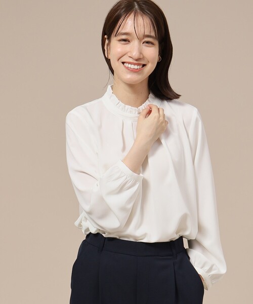SHOO・LA・RUE(シューラルー)の「◆【S-3L/通勤/セレモニーにも】プチハイネック フリルブラウス【CIRCRIC】(シャツ/ブラウス・レディース・ブラック系5/ホワイト系6/ベージュ系その他7・02/01/03/04/05)」の9枚目の写真