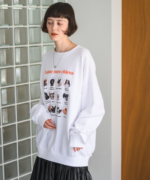 Birthday room（バースデイルーム）の「犬いっぱいトレーナー/スウェットシャツ（スウェット・レディース・ナチュラル/グレー/ホワイト・FREE）」の4枚目の写真