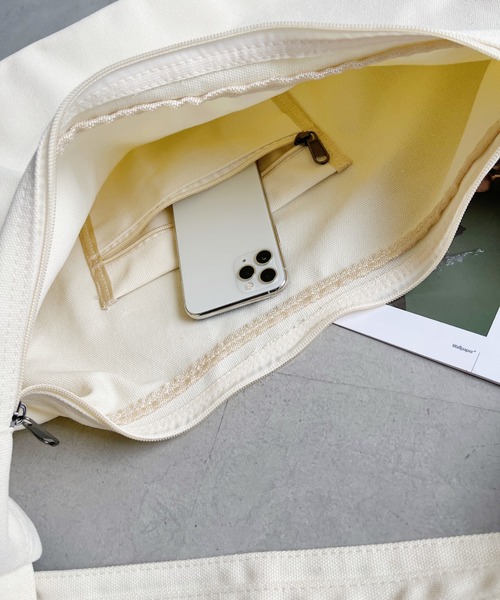 CLEA(クレア)の「ドローコードギャザーキャンバスショルダーバッグ(ショルダーバッグ・レディース・アイボリー/カーキ/ブラック/オレンジ・FREE)」の7枚目の写真