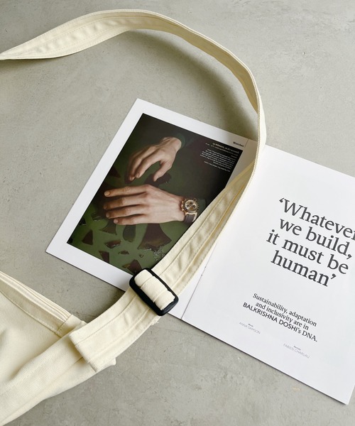 CLEA(クレア)の「ドローコードギャザーキャンバスショルダーバッグ(ショルダーバッグ・レディース・アイボリー/カーキ/ブラック/オレンジ・FREE)」の9枚目の写真