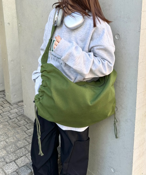 CLEA(クレア)の「ドローコードギャザーキャンバスショルダーバッグ(ショルダーバッグ・レディース・アイボリー/カーキ/ブラック/オレンジ・FREE)」の21枚目の写真