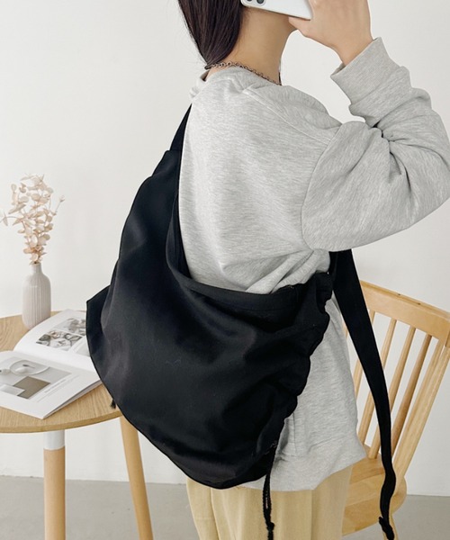 salsation グレー キャンバス ショルダーバッグ 3色展開】キャンバス ショルダーバッグ ブラック - 古着屋
