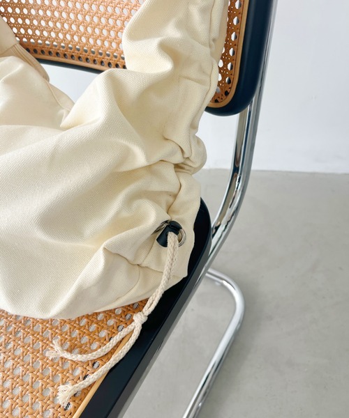 CLEA(クレア)の「ドローコードギャザーキャンバスショルダーバッグ(ショルダーバッグ・レディース・アイボリー/カーキ/ブラック/オレンジ・FREE)」の16枚目の写真