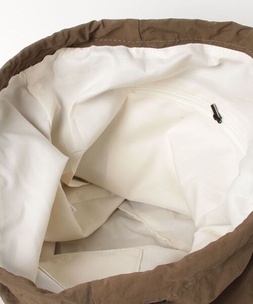 LYEON（リヨン）の「ドロストナップサック（バックパック/リュック・レディース・ブラック/カーキ/ベージュ・FREE）」の5枚目の写真