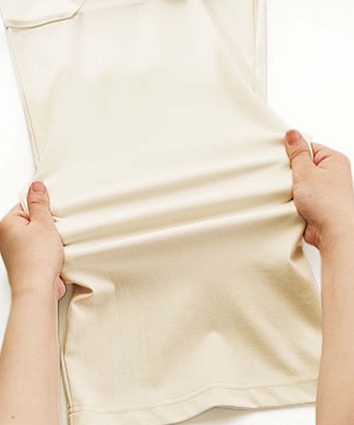 BELLUNA PLUS（ベルーナ）の「とろみ素材キレイ見えカーゴパンツ股下６５cm（カーゴパンツ・レディース・カーキ/ベージュ/アイボリー系/ブラック・SMALL/LARGE/X-LARGE/MEDIUM）」の17枚目の写真