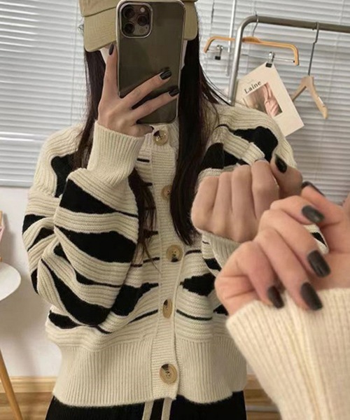 Miniministore(ミニミニストア)の「ニットカーディガン 秋冬レディース 配色(ニット/セーター・レディース・ブラウン/グリーン/アイボリー/ピンク・フリー)」の6枚目の写真