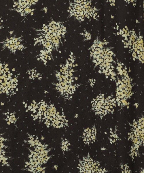 mysty woman（ミスティウーマン）の「ミモザ柄エンパイアワンピース　104192（ワンピース・レディース・ブラック/イエロー/ブルー・FREE）」の18枚目の写真