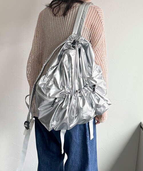 fredy emue（フレディエミュ）の「ドロスシャーリングリュック（バックパック/リュック・レディース・ブラック/シルバー・FREE）」の7枚目の写真