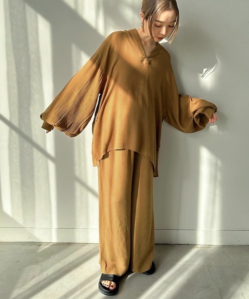 select MOCA by son（セレクトモカバイソン）の「リラックスギャザーワイドパンツ（その他パンツ・レディース・ブラウン/ブラック/アイボリー・FREE）」の4枚目の写真