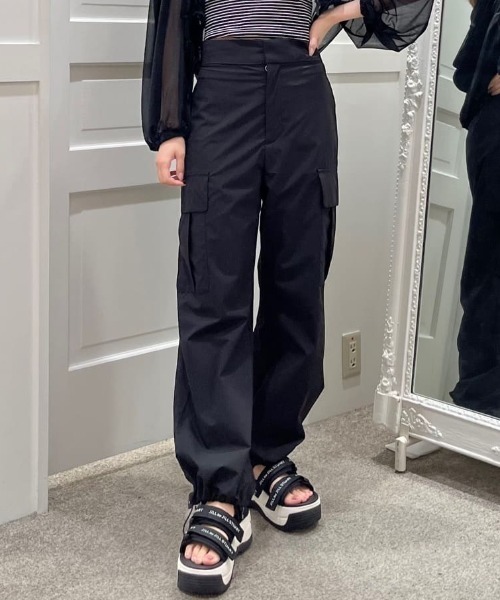 JILL by JILL STUART(ジルバイジルスチュアート)の「◇バリエーションカーゴパンツ(カーゴパンツ・レディース・ベージュ/ホワイト/ブラック/カーキ・SMALL/MEDIUM)」の3枚目の写真