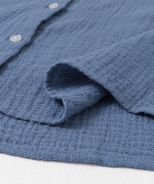 URBAN RESEARCH DOORS（アーバンリサーチドアーズ）の「Wガーゼルーズシャツ(KIDS)（シャツ/ブラウス・キッズ・ブルー/オフホワイト・120/105/135）」の20枚目の写真