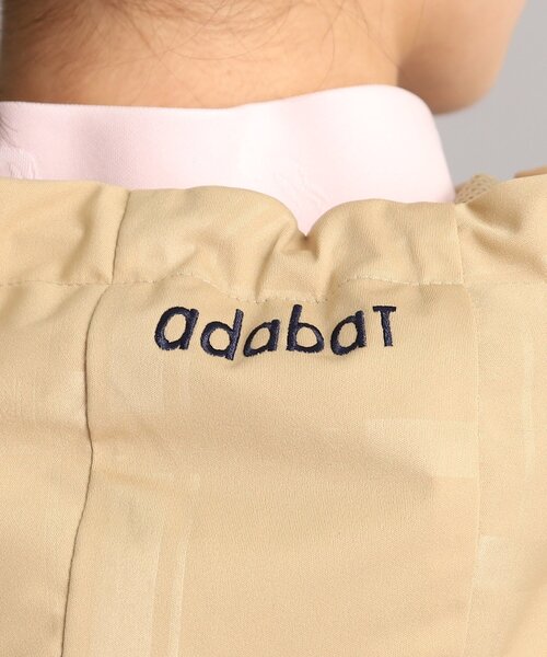 adabat（アダバット）の「◆【撥水加工／防風】エンボスロゴデザイン 長袖アウター（ブルゾン・レディース・グリーン/ネイビー/ベージュ・40/38/42）」の8枚目の写真