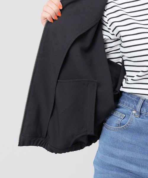 GLACIER lusso(グラシアルッソ)の「8分袖ドルマンブルゾン(ブルゾン・レディース・アイボリー/ブラック/カーキ/グレイッシュベージュ・S/M/L/LL)」の17枚目の写真