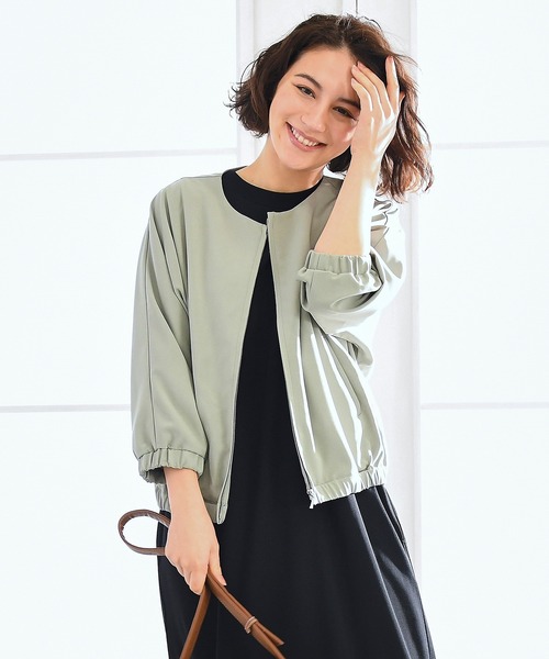 GLACIER lusso(グラシアルッソ)の「8分袖ドルマンブルゾン(ブルゾン・レディース・アイボリー/ブラック/カーキ/グレイッシュベージュ・S/M/L/LL)」の19枚目の写真