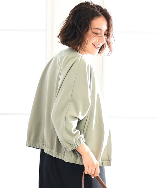 GLACIER lusso(グラシアルッソ)の「8分袖ドルマンブルゾン(ブルゾン・レディース・アイボリー/ブラック/カーキ/グレイッシュベージュ・S/M/L/LL)」の20枚目の写真